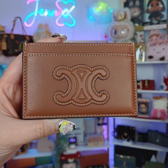 CELINE  Smooth Calfskin Cuir Triomphe Card Holder Tan - Picture 2 of 7